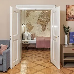 Apartment 6 Continents By Adrez, Prag